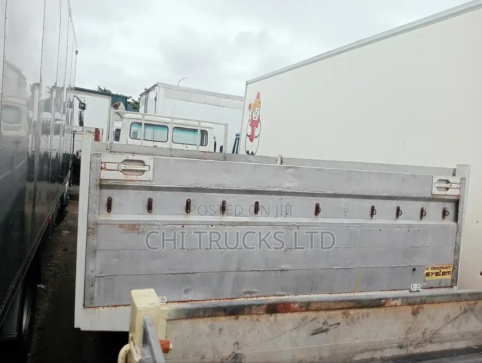 Mercedes Benz 1114 Pickup Truck White Colour