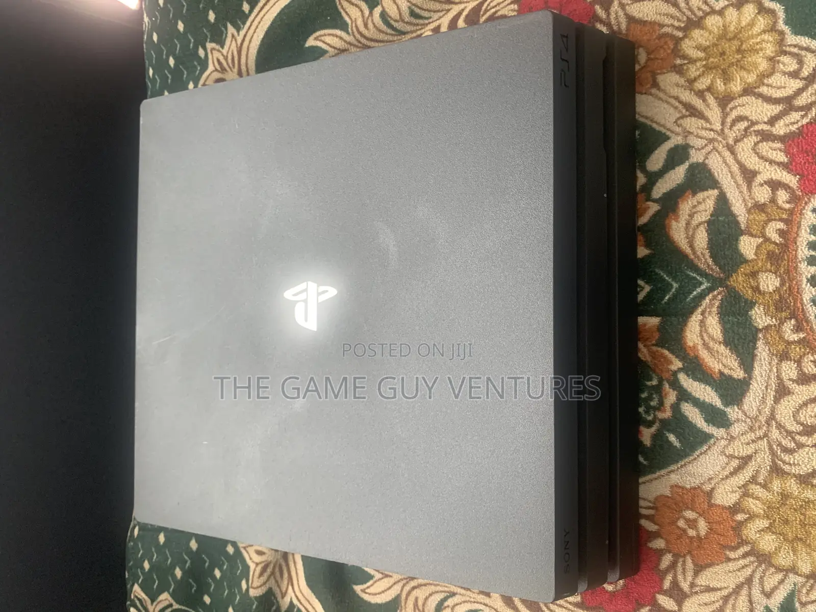 Ps4 Pro + 2 Pads+11games
