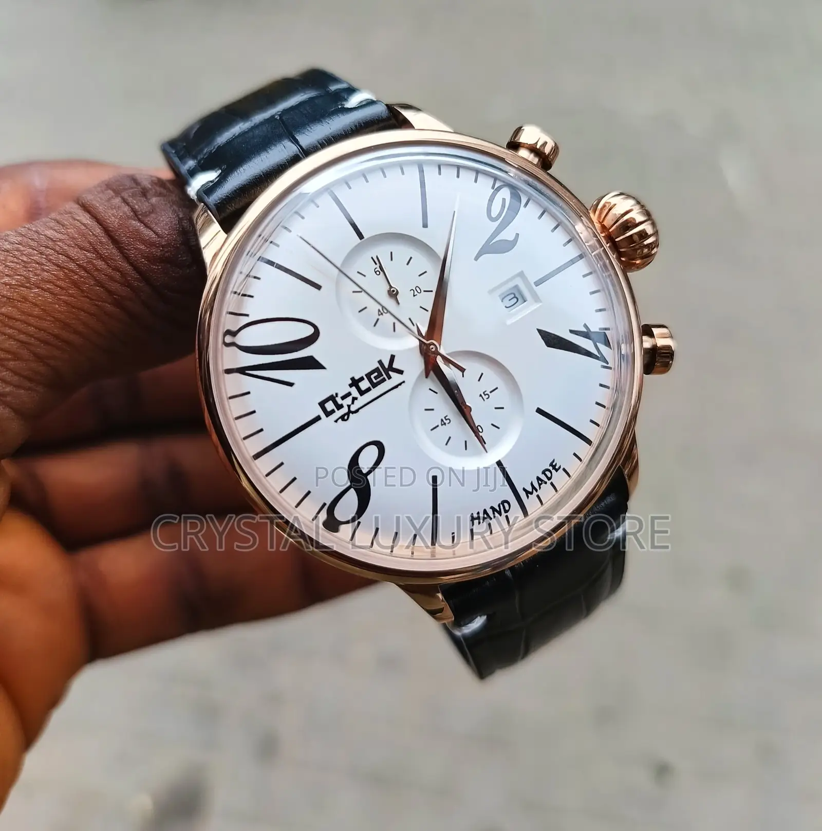 Q_tek Quality Luxury Leather Strap Wristwatch