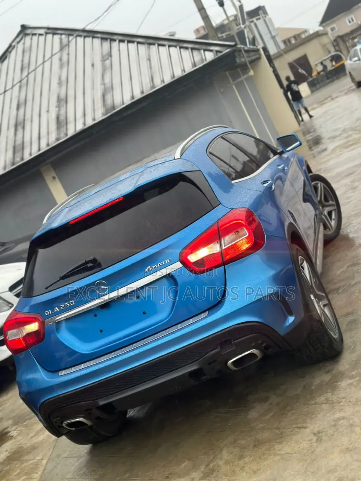 Mercedes-Benz GLA 250 2015 Blue