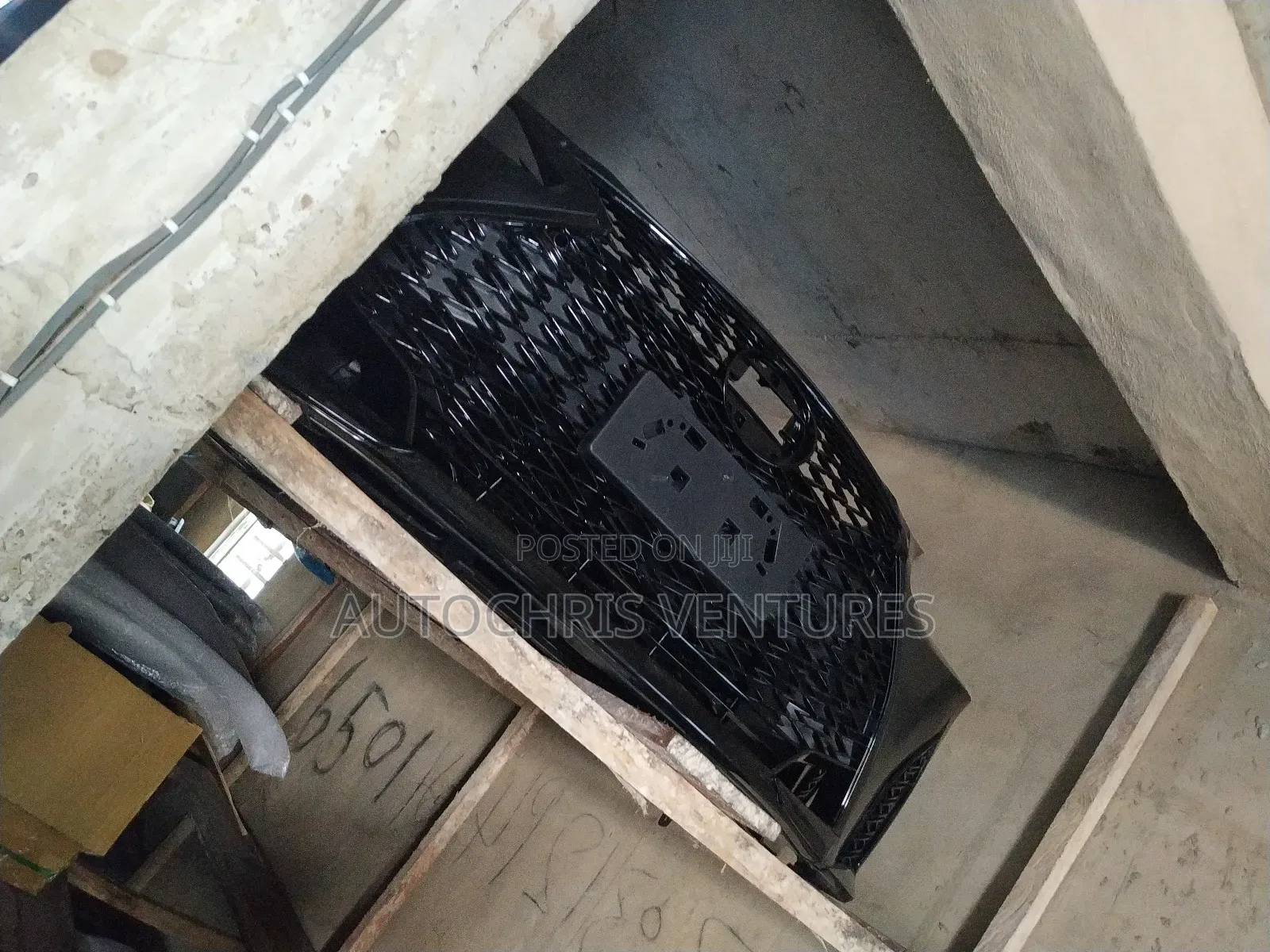 Bumper for Lexus Is250