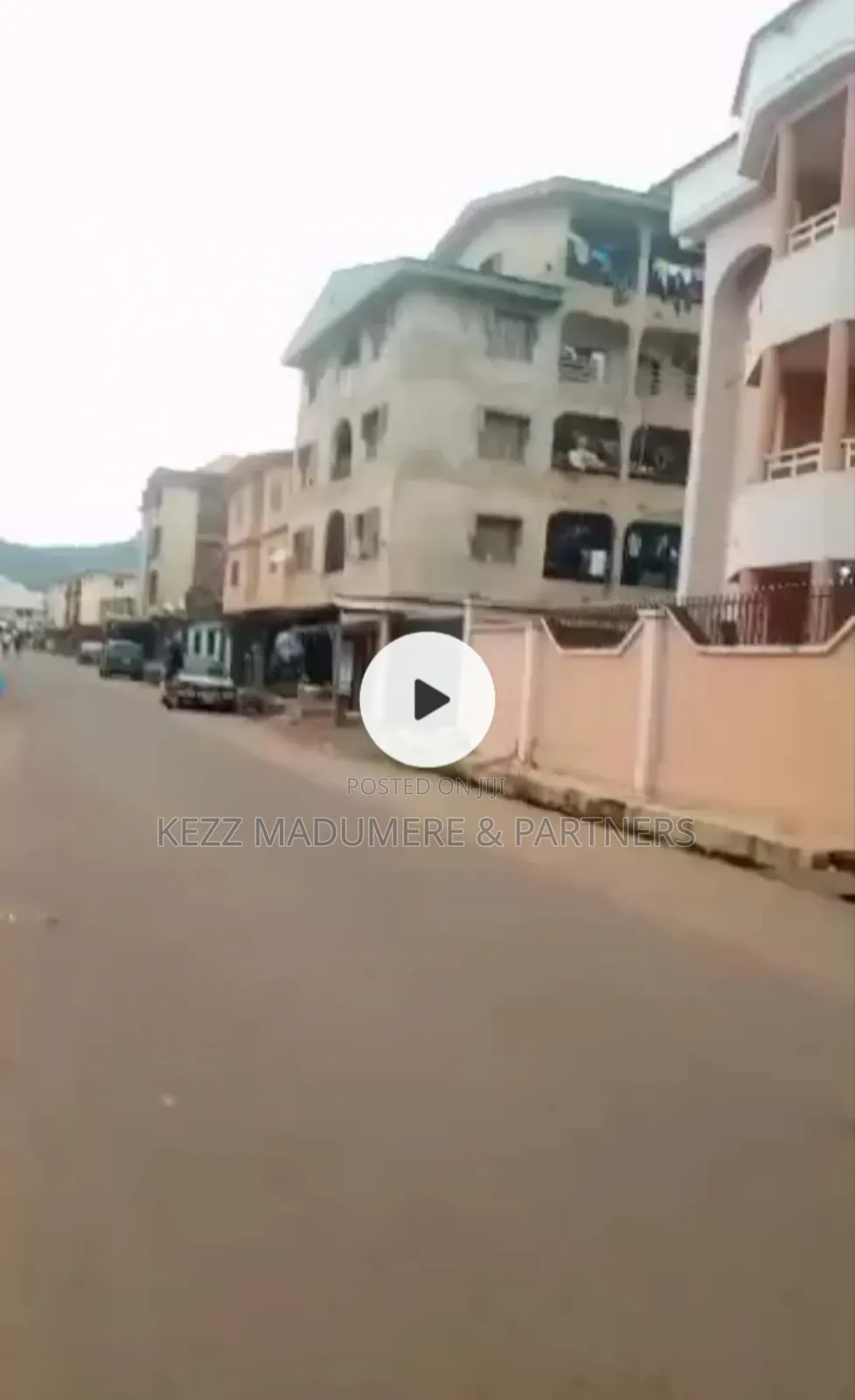 10bdrm Block of Flats in Agbani Road , Enugu for sale