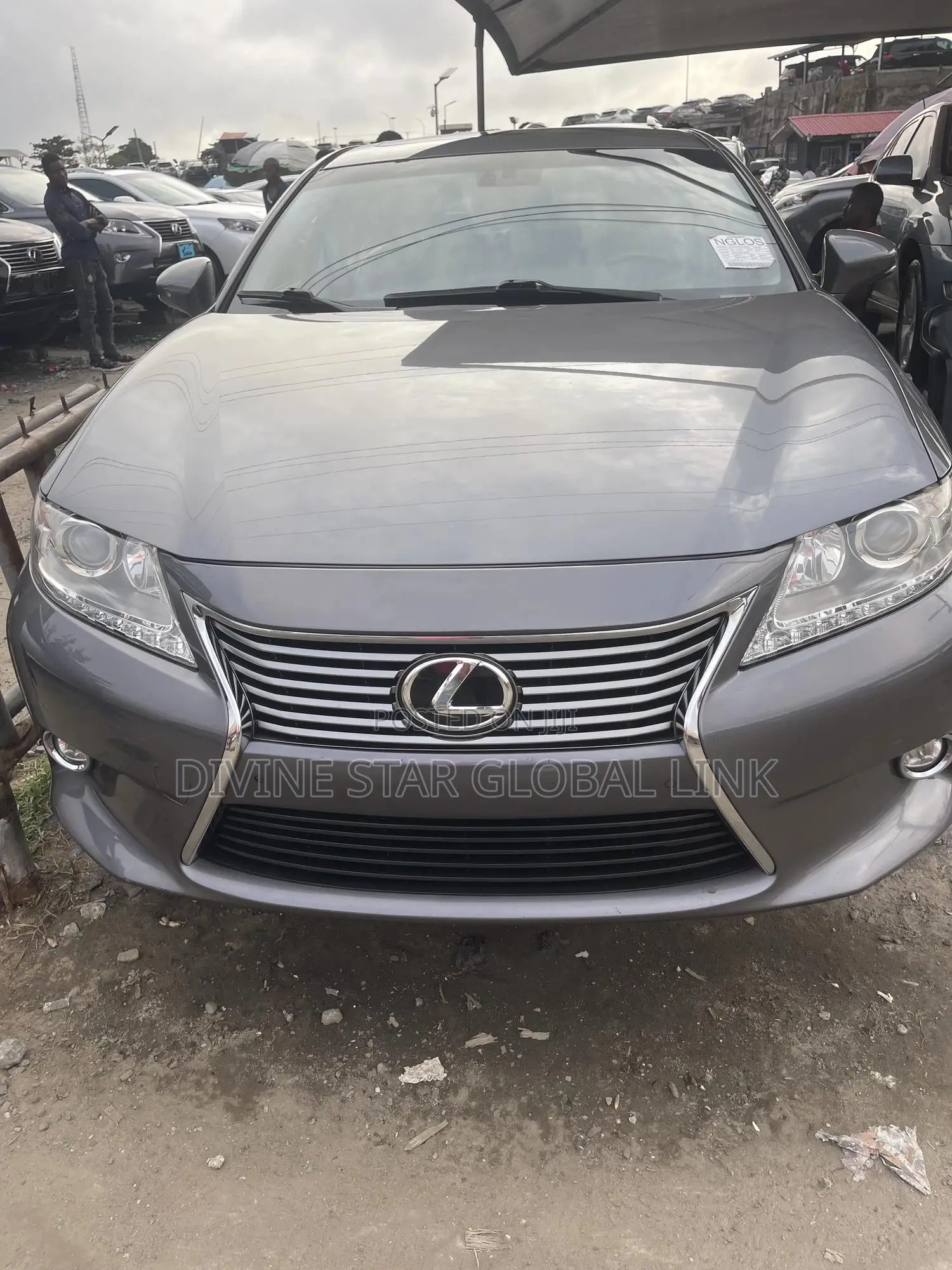 Lexus ES 2015 Gray
