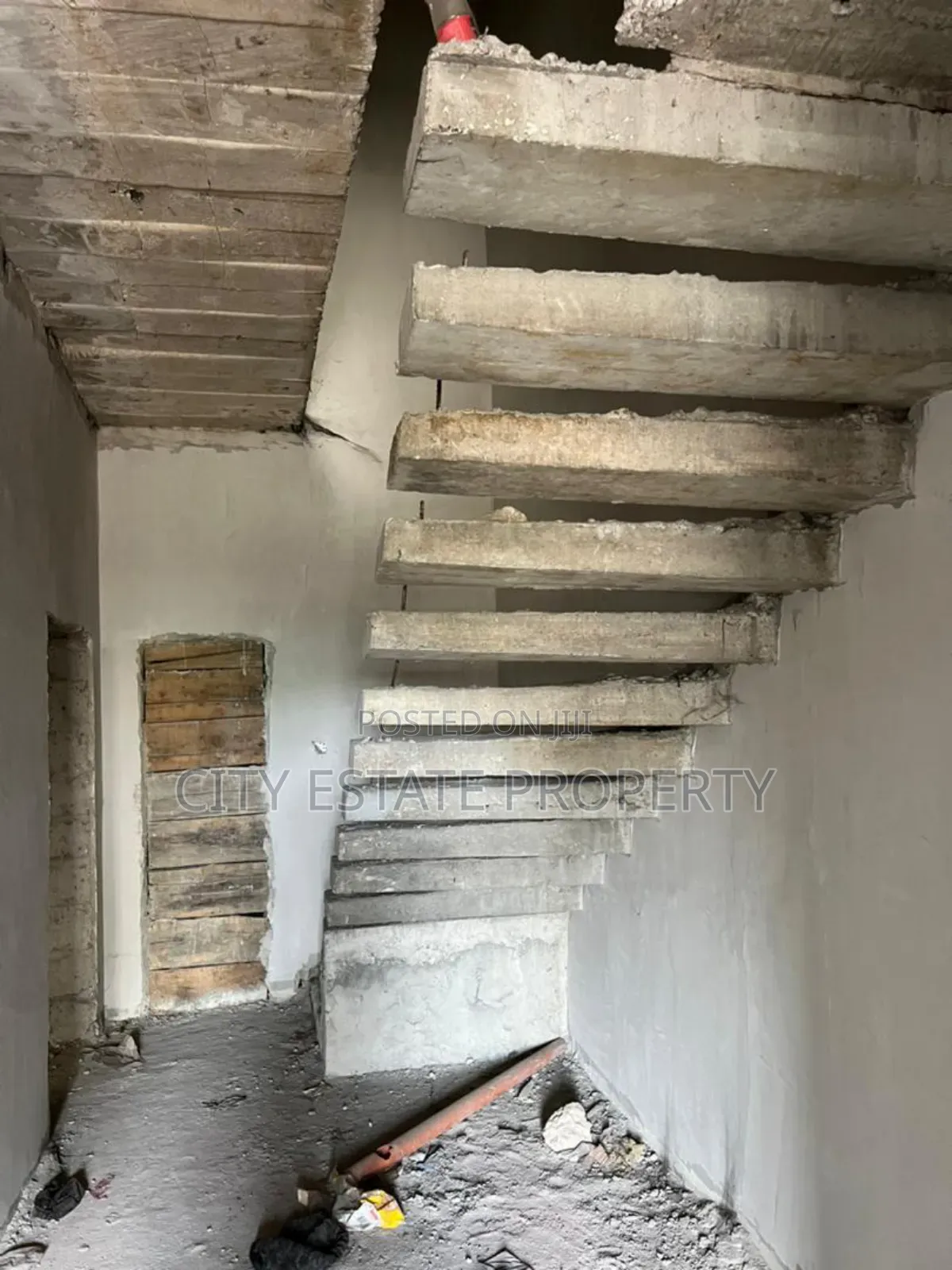12bdrm Duplex in Opp Lekki Gardens, Port-Harcourt for sale