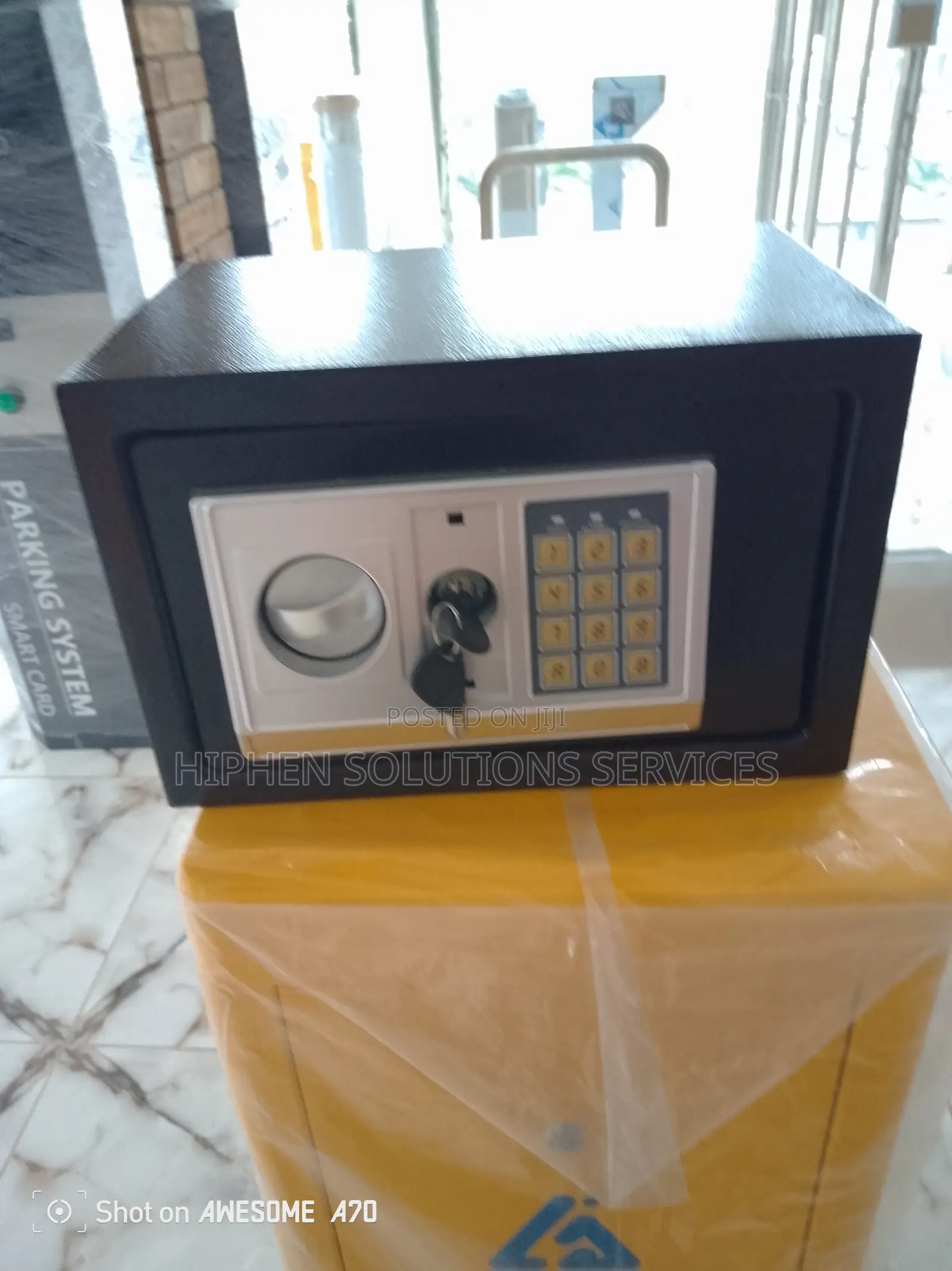 20E Hotel Medium Safe Box