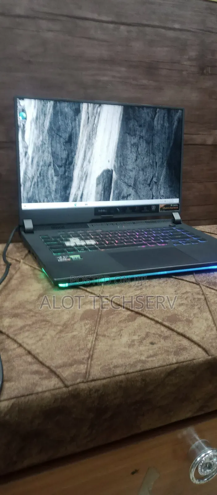 Laptop Asus ROG Strix G15 16GB AMD Ryzen 9 SSD 1T
