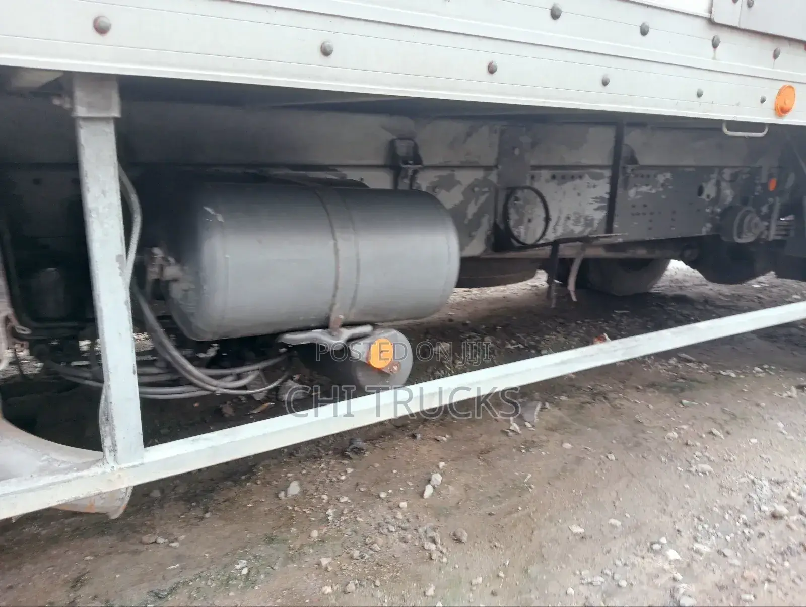 Mercedes Benz Cargo Truck 8bolt White