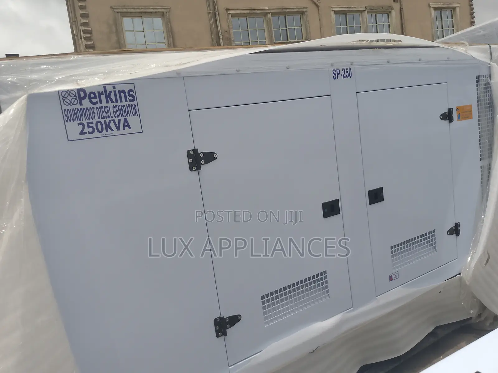 Power Solution Soundproof 250kva Generator