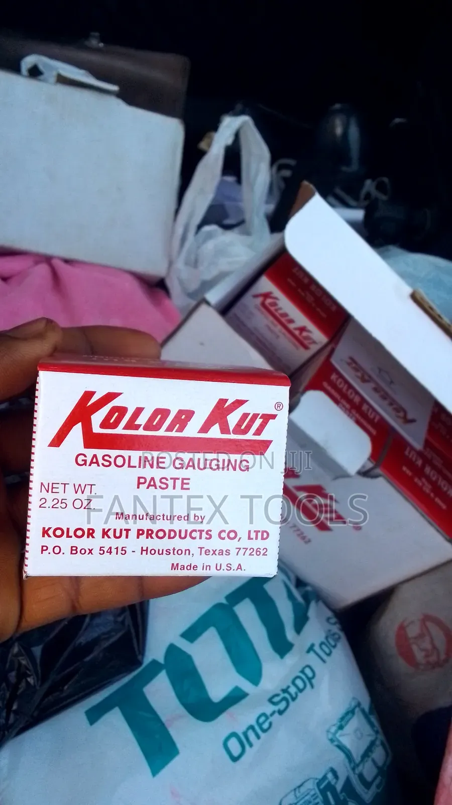 Kolor Kut Oil Finding Pest