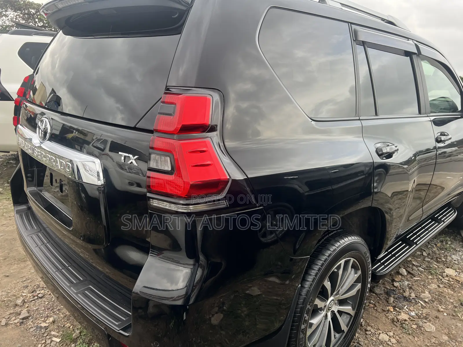 Toyota Land Cruiser Prado 2022 Black