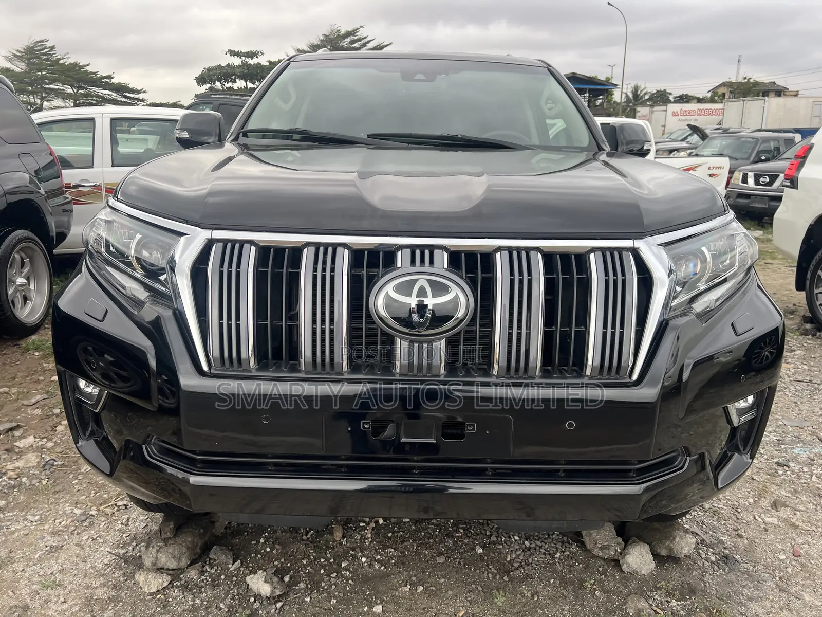Toyota Land Cruiser Prado 2022 Black