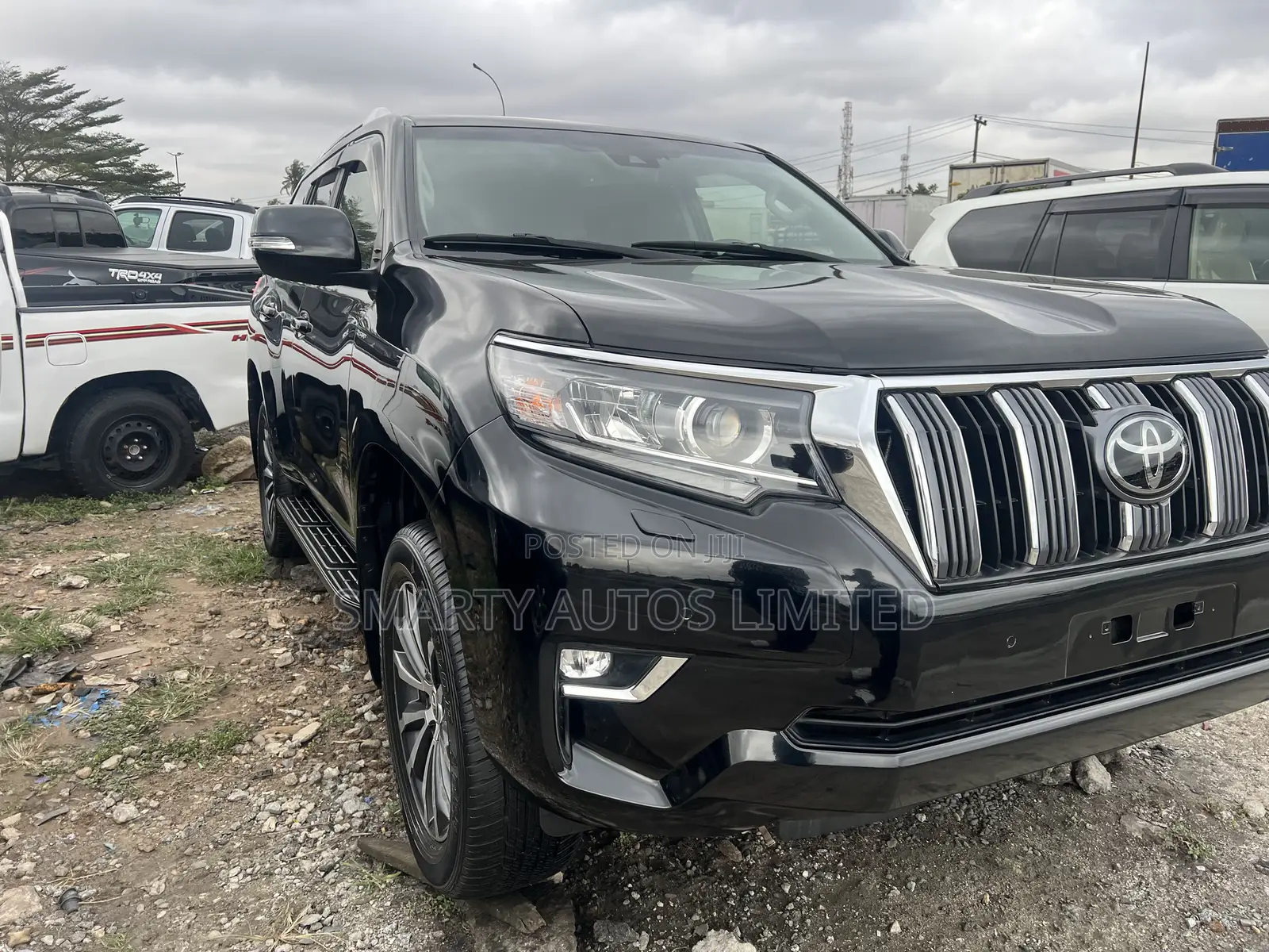 Toyota Land Cruiser Prado 2022 Black