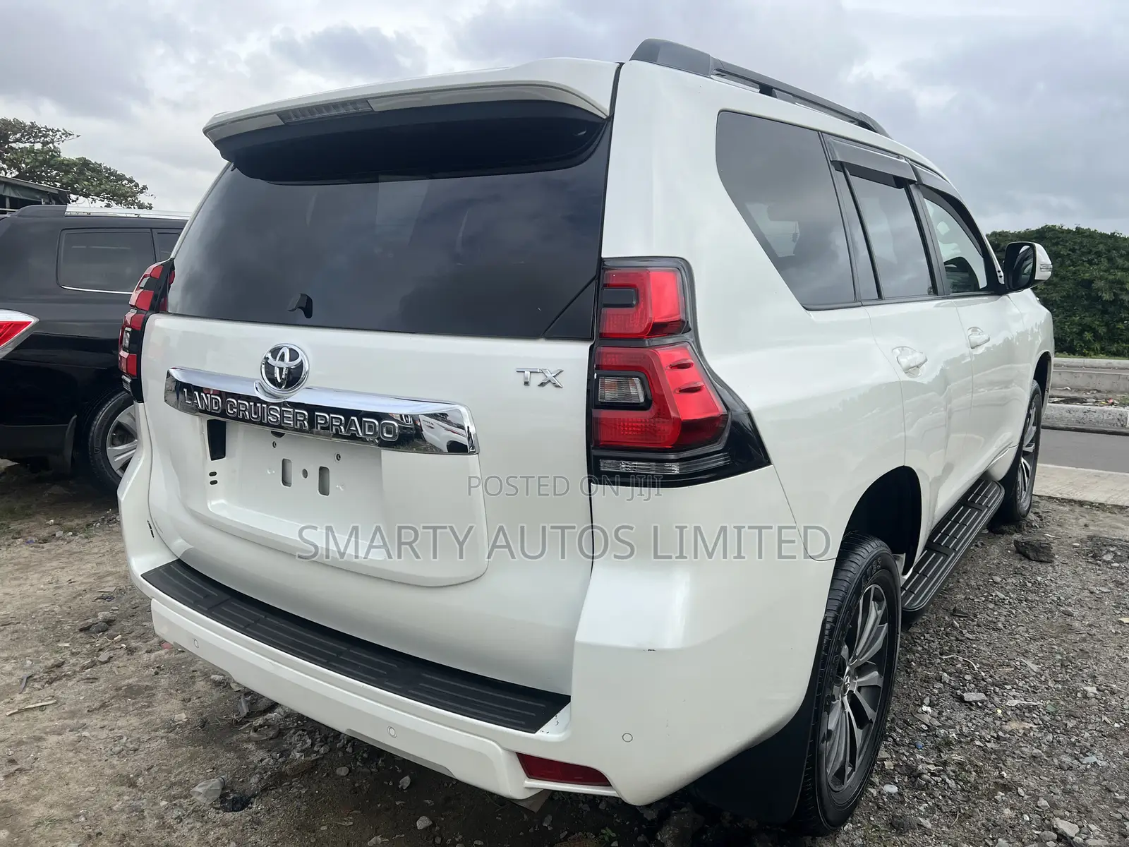 Toyota Land Cruiser Prado 2021 White