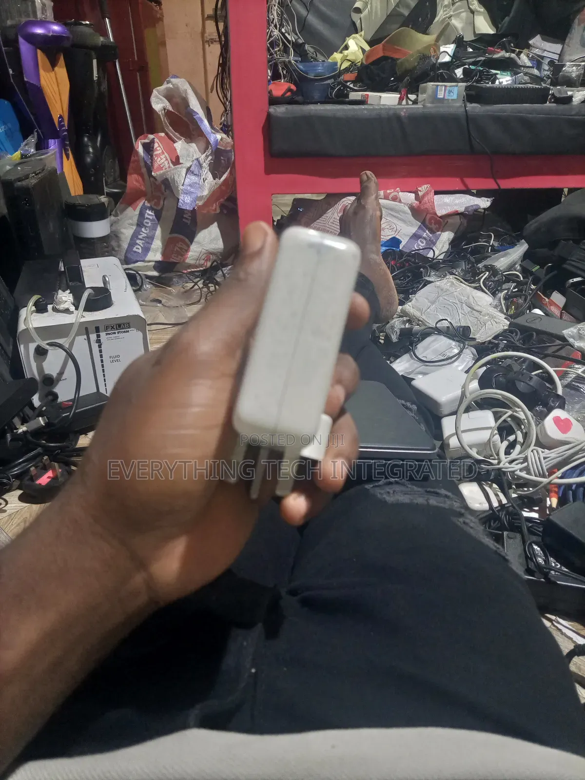 Genuine/Oem* Apple 61W USB-C Power Adapter (