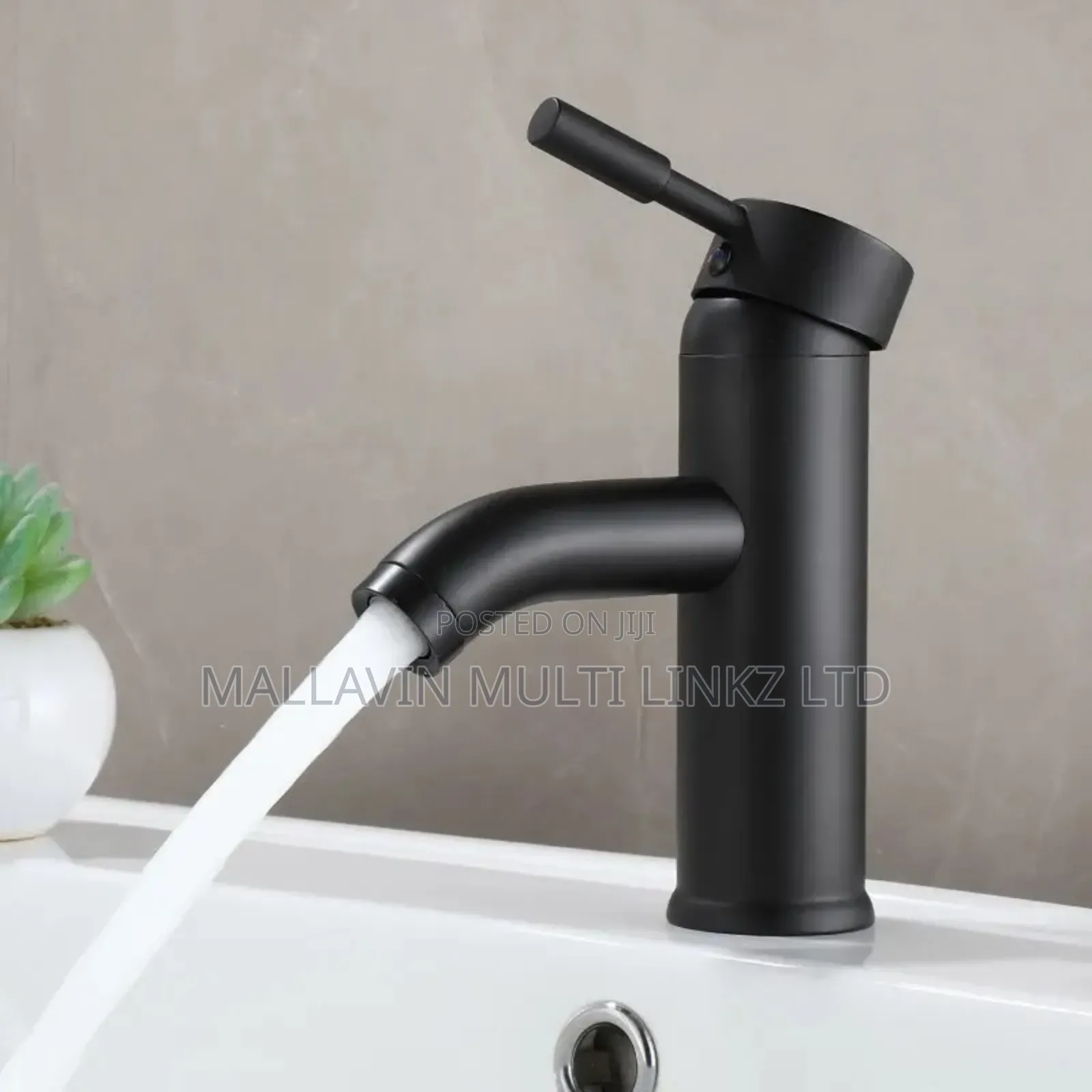 Short Black Basin Faucet