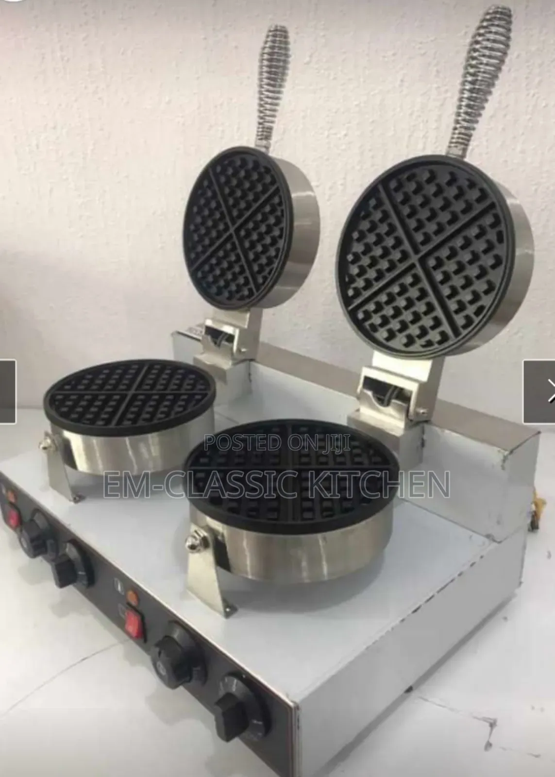 Waffle Baker