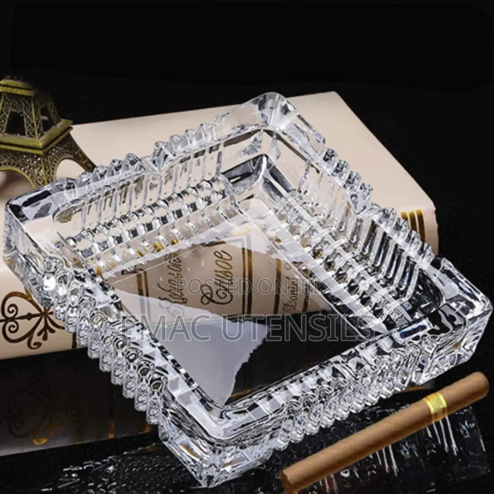 Luxurious Cristal Glass Ash Tray
