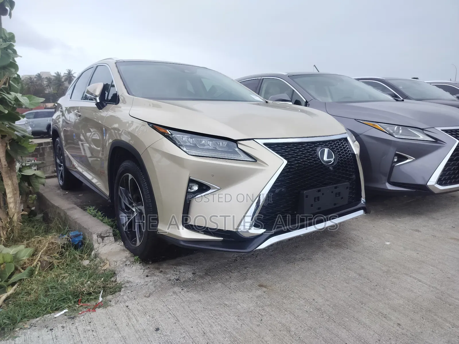 Lexus RX 350 FWD 2018 Gold
