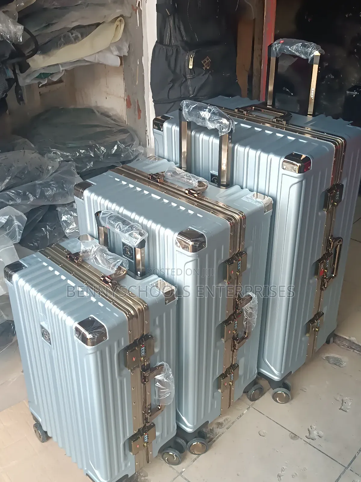 Set of 3 Silver Gold Aluminium Travelling Luggage Boxes