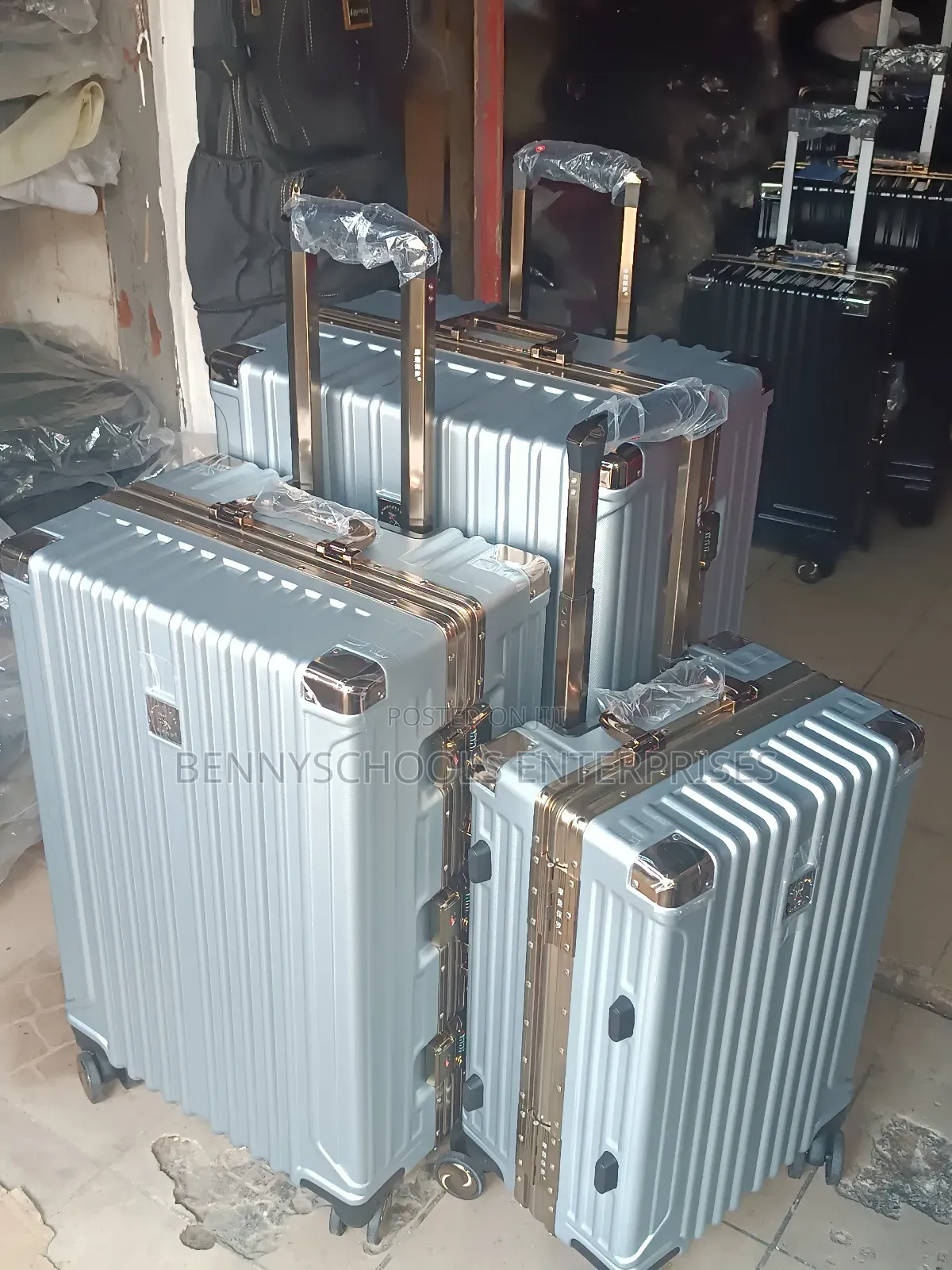 Set of 3 Silver Gold Aluminium Travelling Luggage Boxes