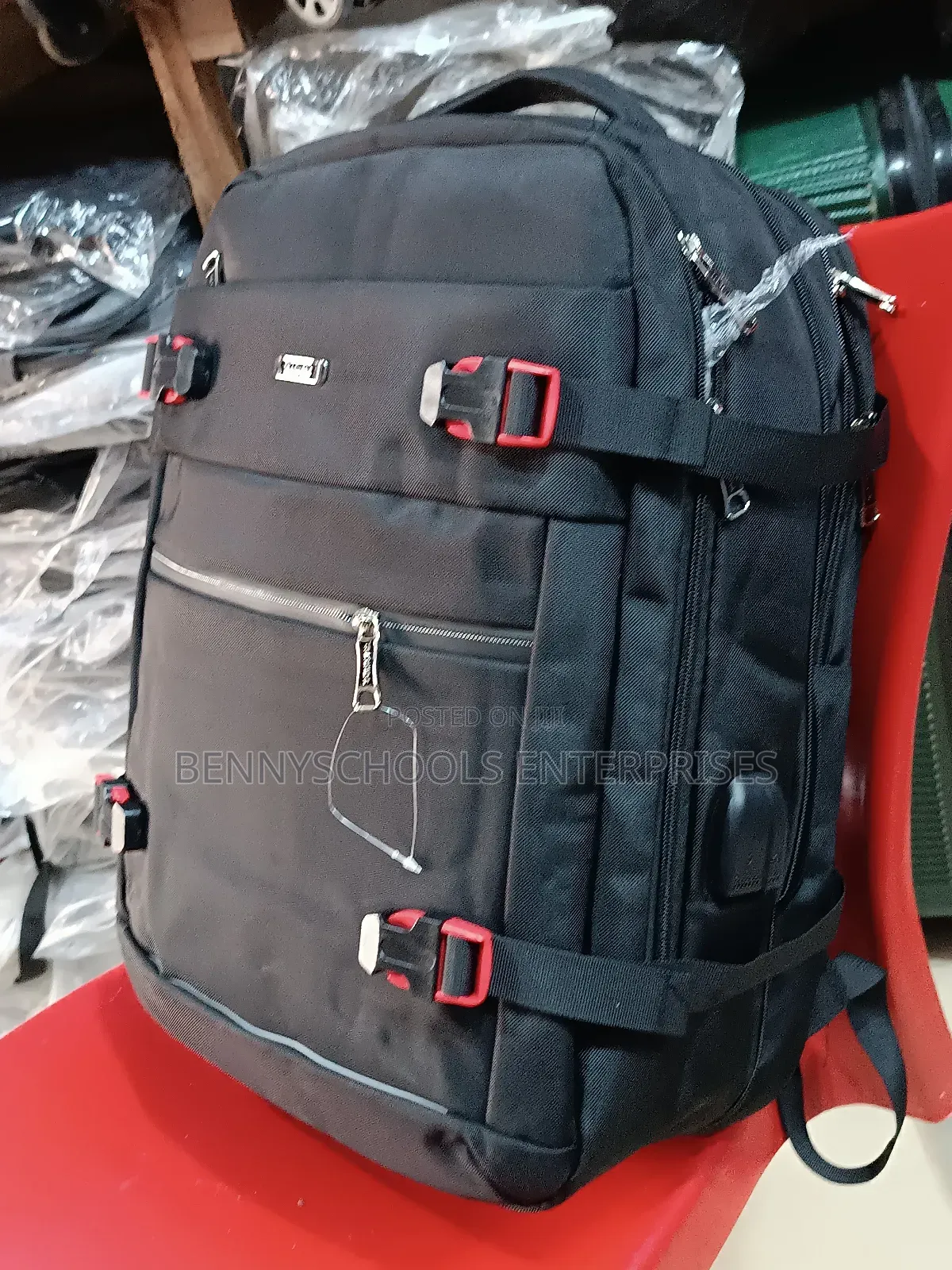 Trackers Quality Backpack and Laptop Bag With USB Ear Piece