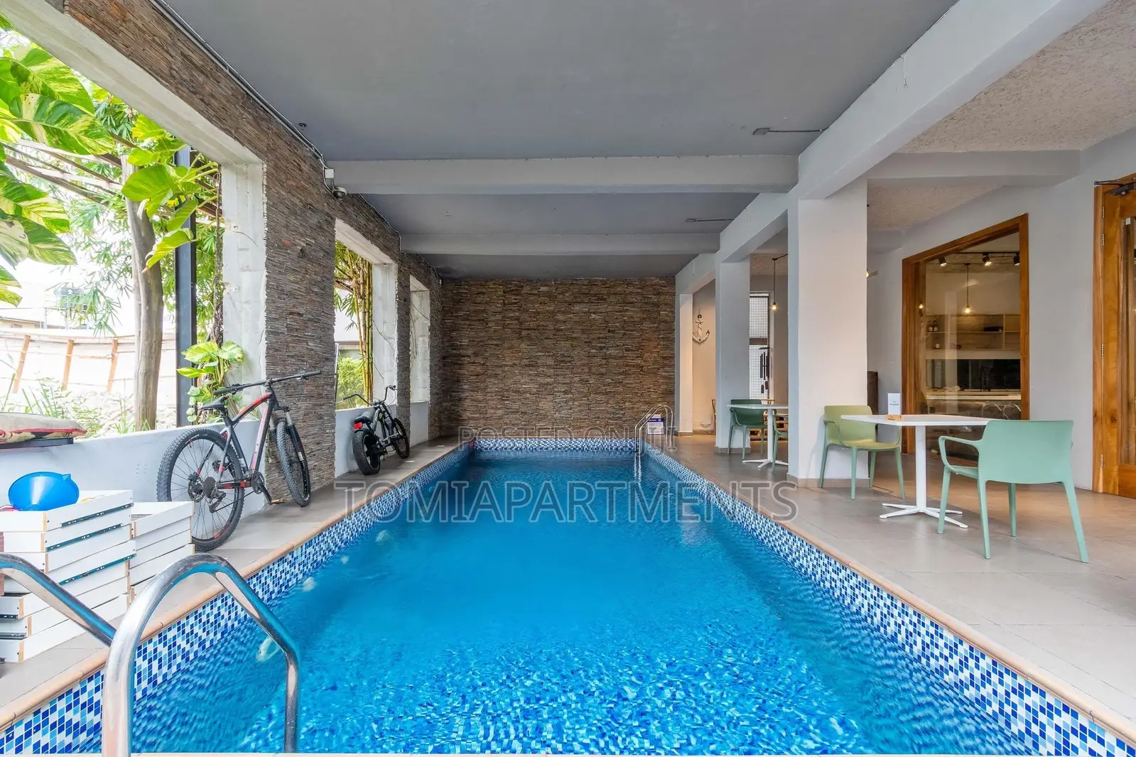 Shortlet - 2 Bedroom Loft Maisonette in Lekki