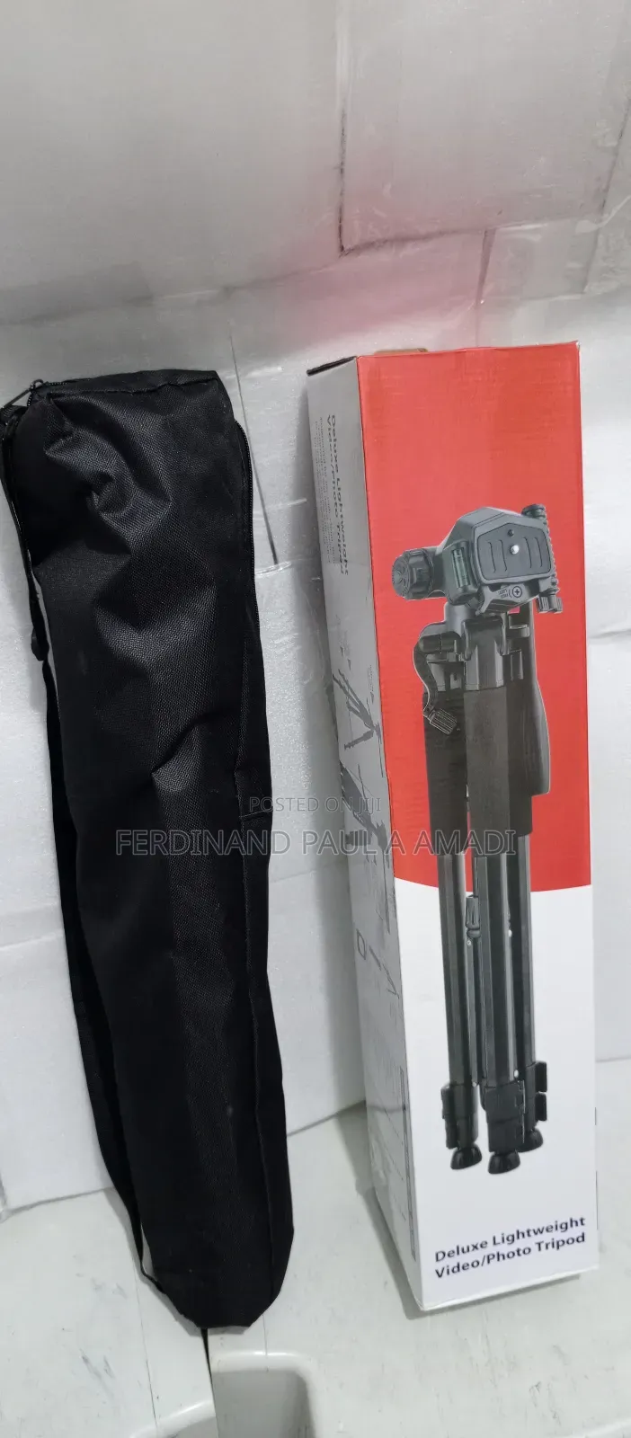 Video and Photo Tripod Stand