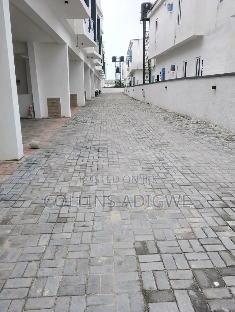 3bdrm Duplex in Abraham Adesanya for sale