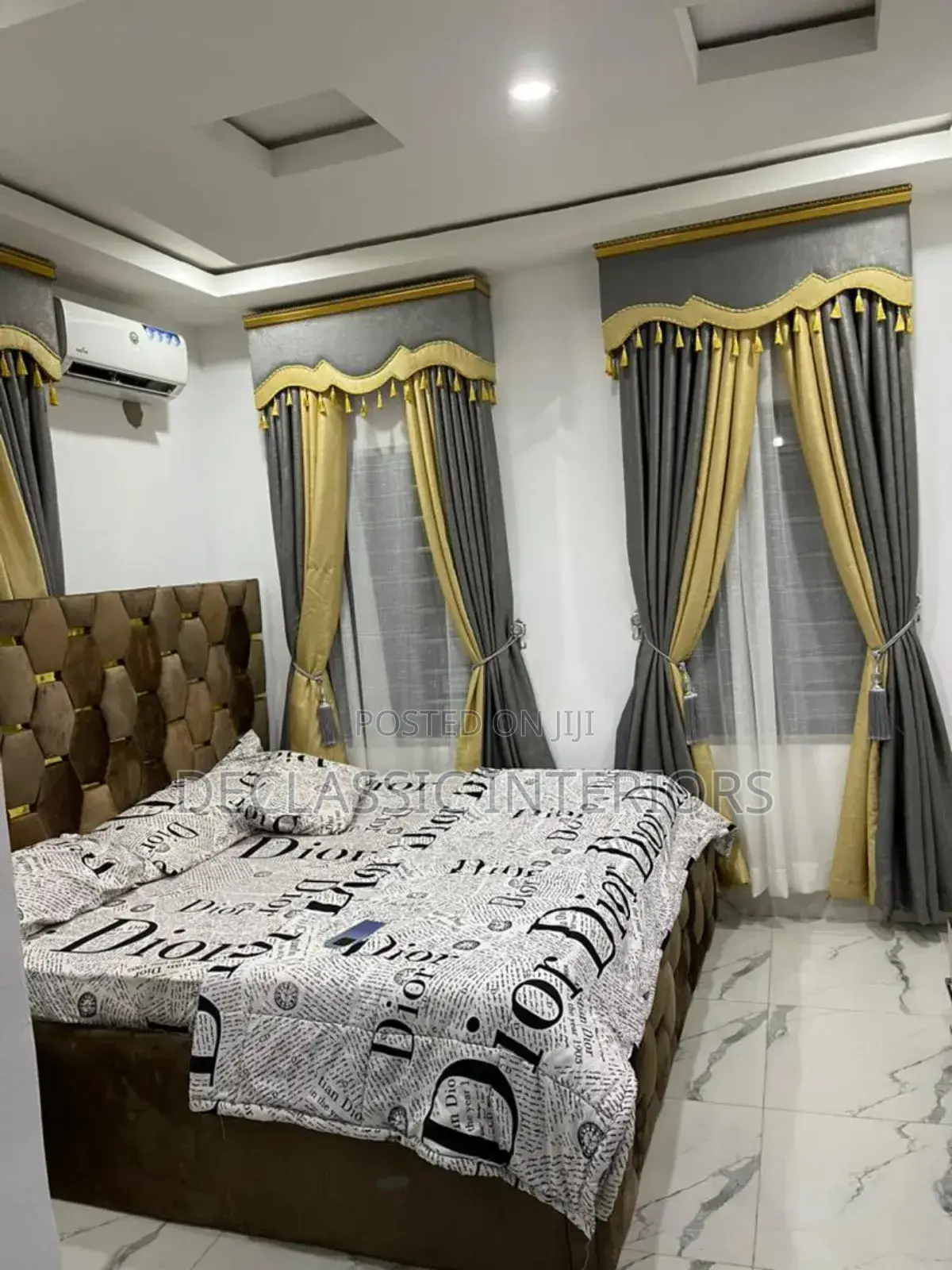 Stock Curtains