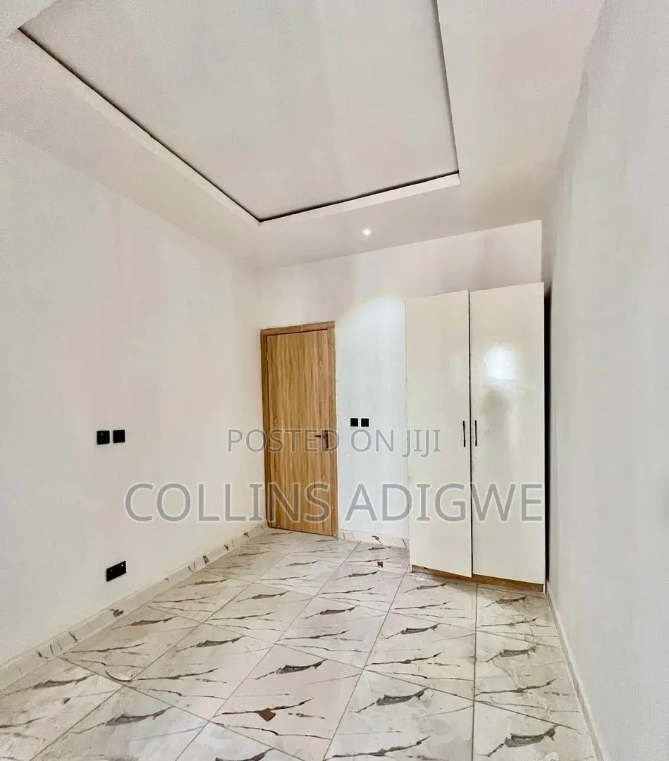 3bdrm Duplex in Metro By Abraham for sale