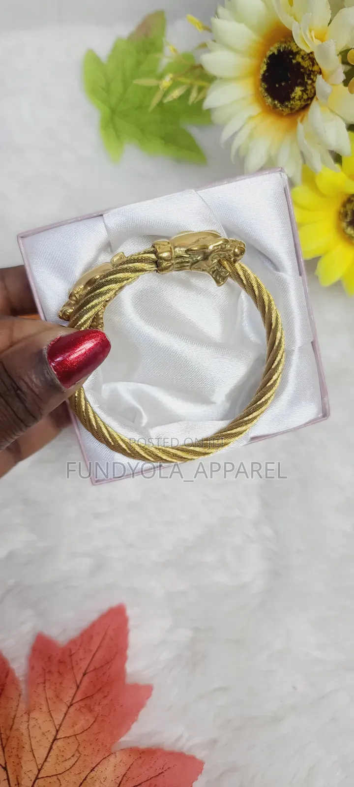 Quality Male Cvure Hand Bangle