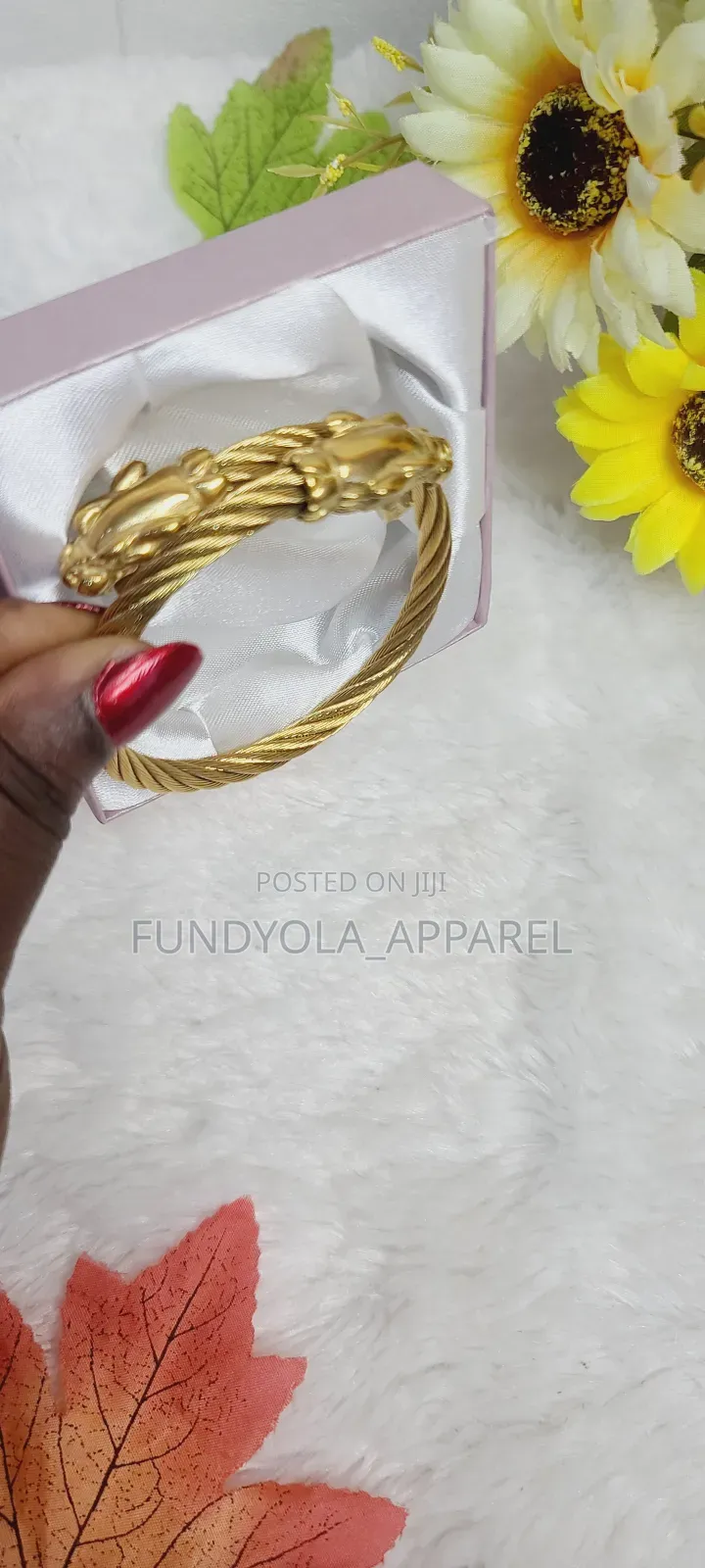 Quality Male Cvure Hand Bangle