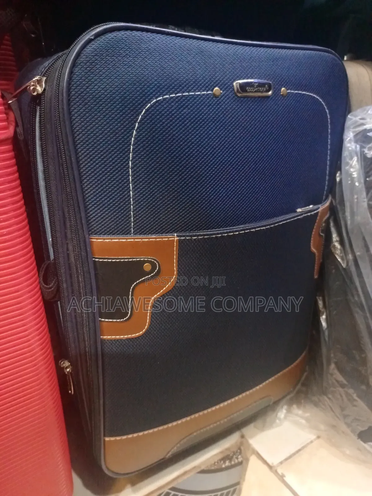 Medium Fashionable Travelling Bag