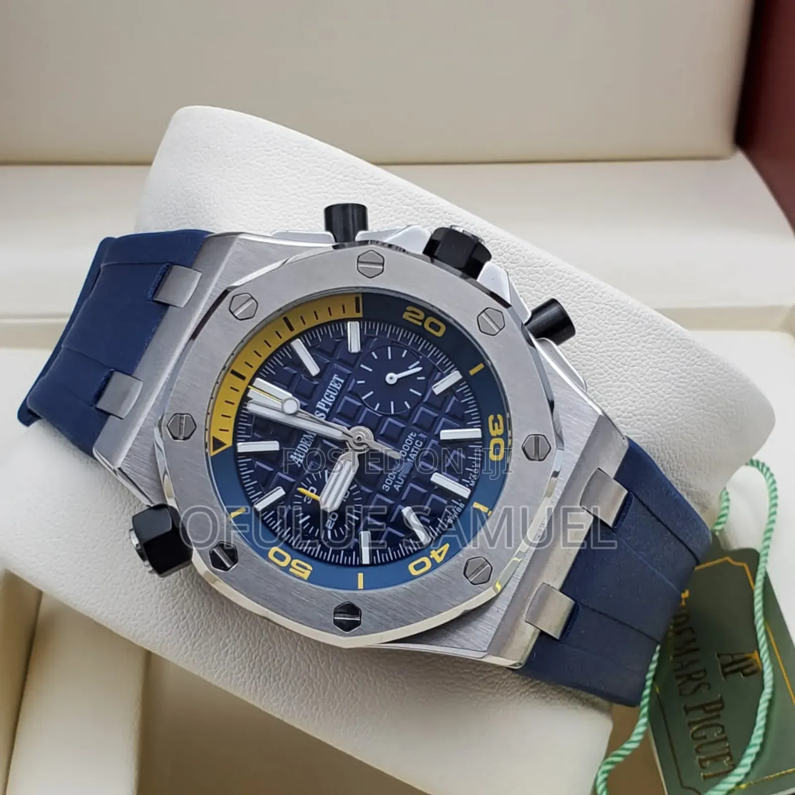 Ap Rubber Strap Wristwatch