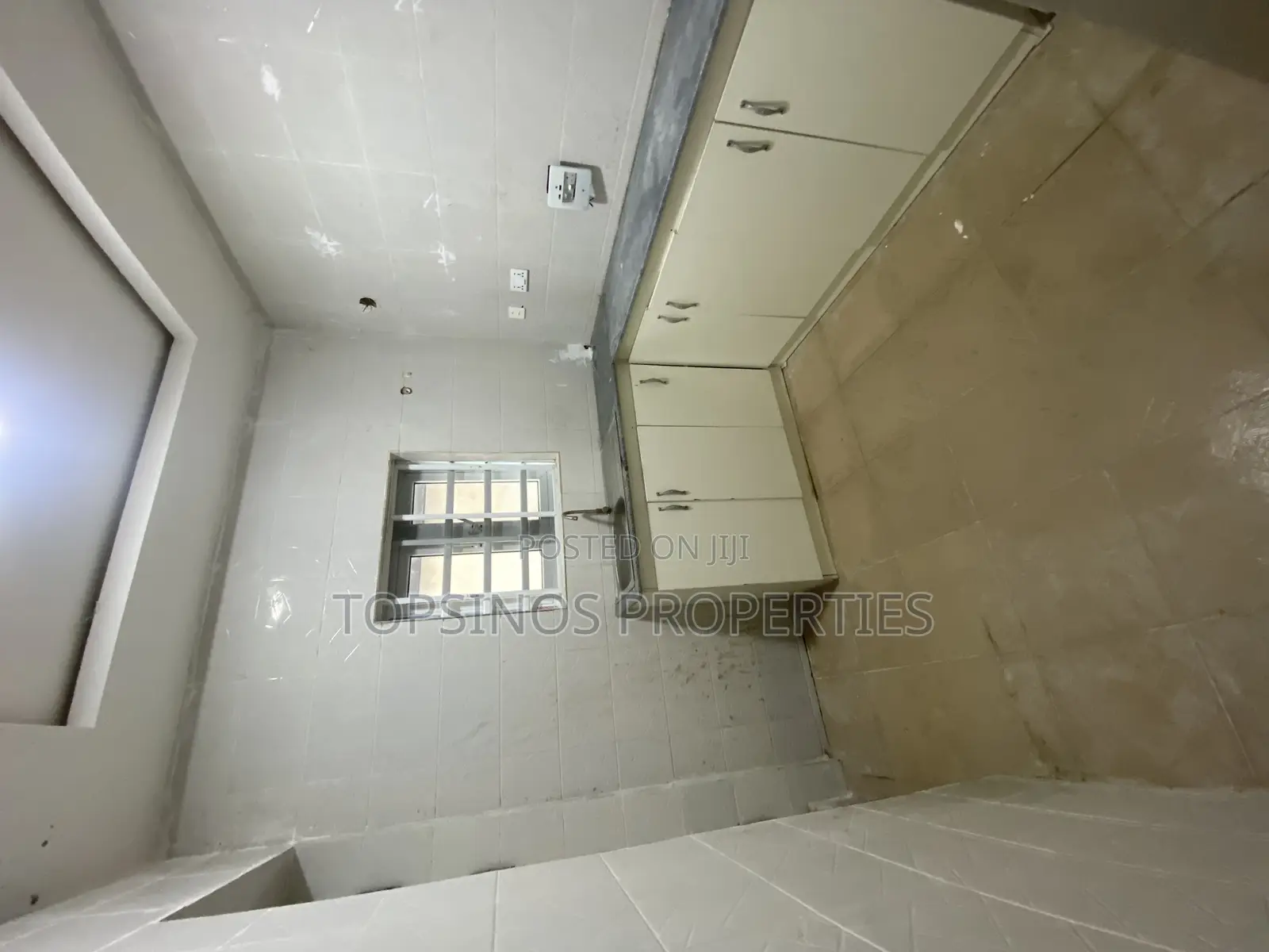 2bdrm Block of Flats in Dawaki for rent
