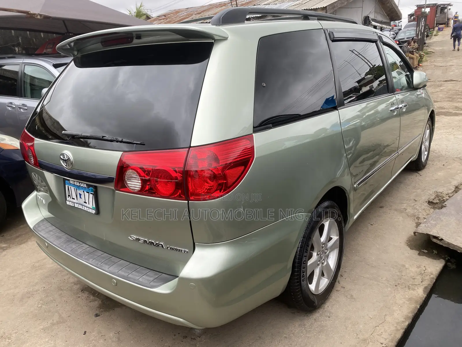 Toyota Sienna XLE Limited AWD 2006 Green
