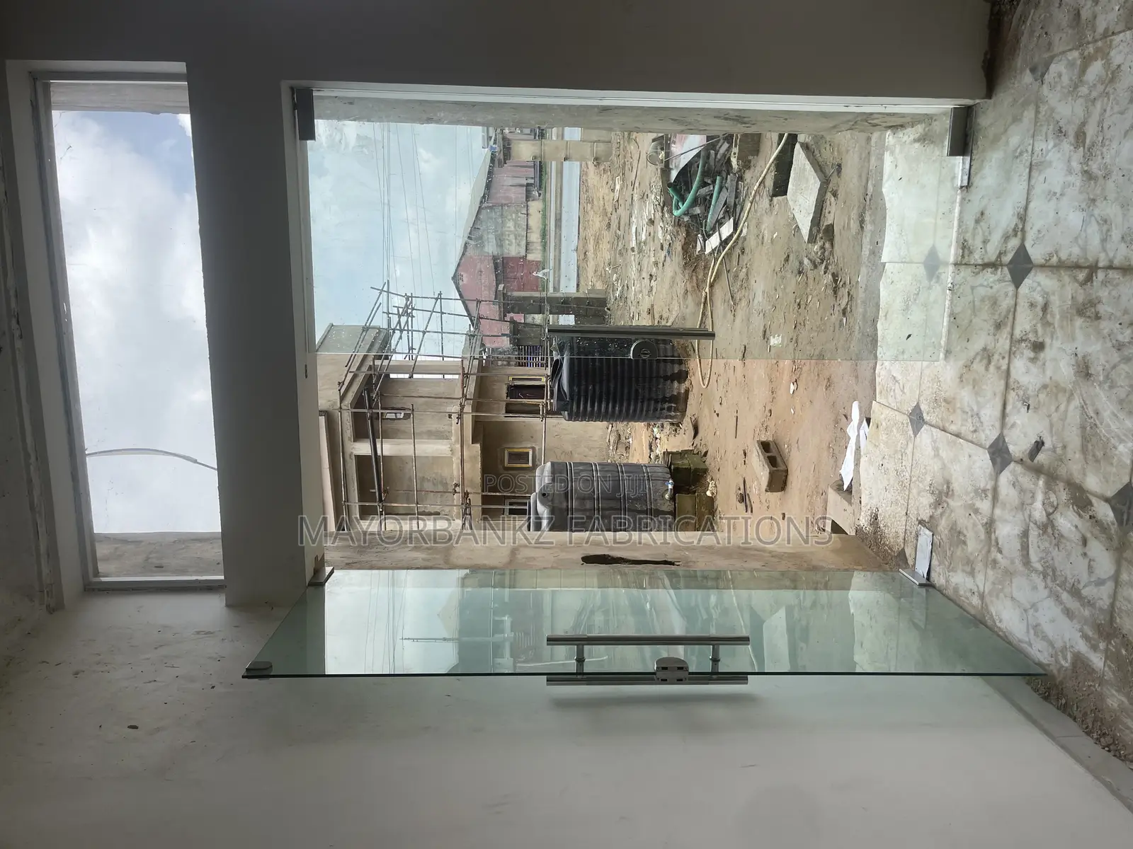 Frameless Glass Door
