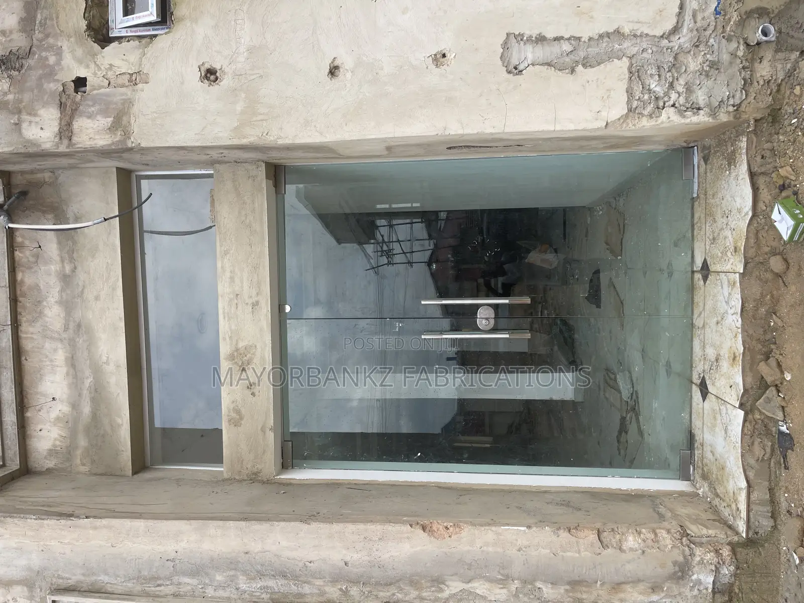Frameless Glass Door