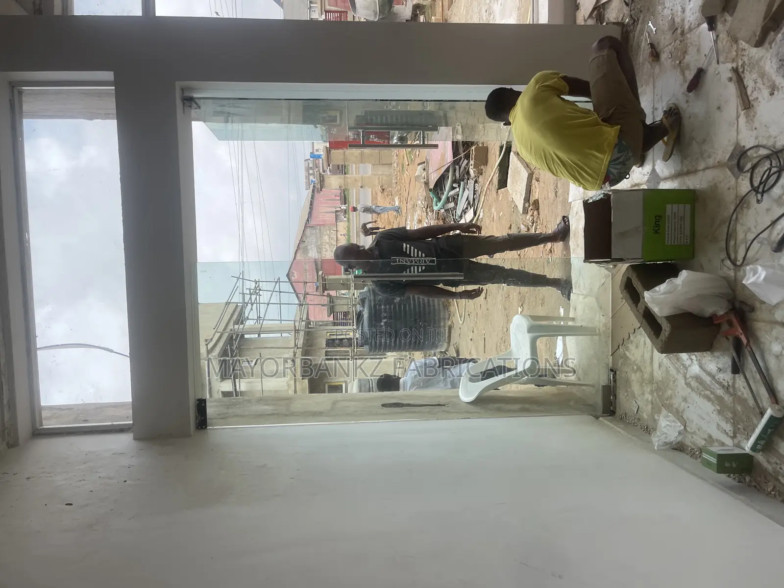 Frameless Glass Door