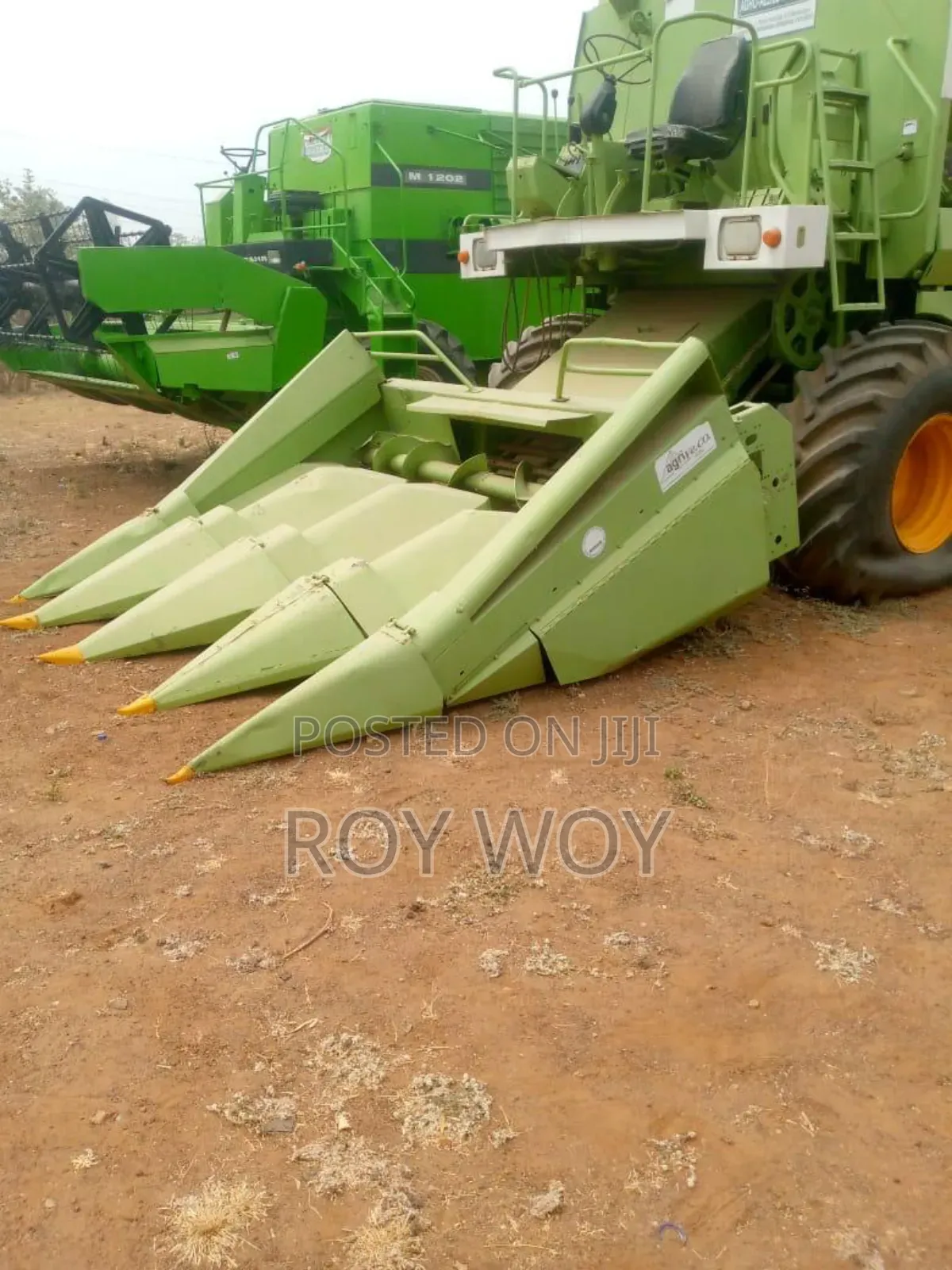 Combined Harvester for Corn/Maize