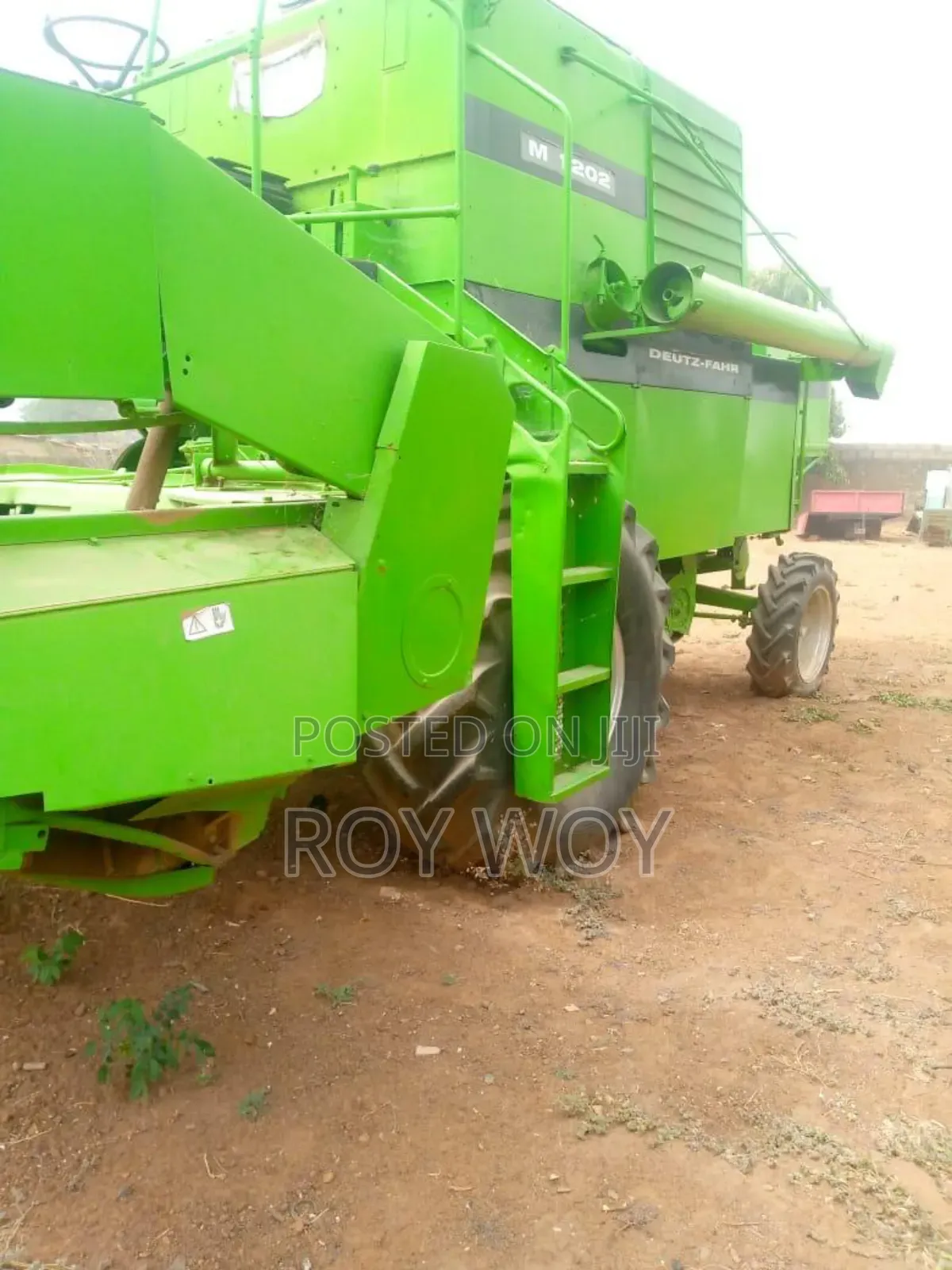 Combined Rice Harvester