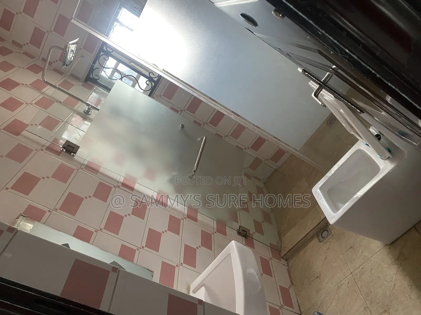 4bdrm Bungalow in Queens Estate, Gwarinpa for rent
