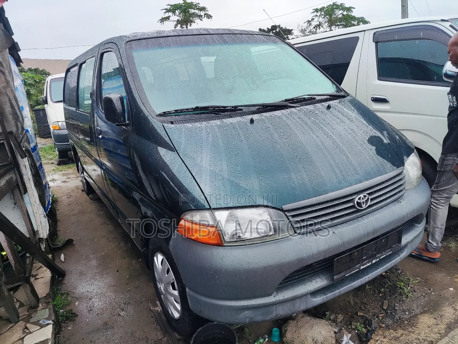 Toyota HiAce 2003 Blue