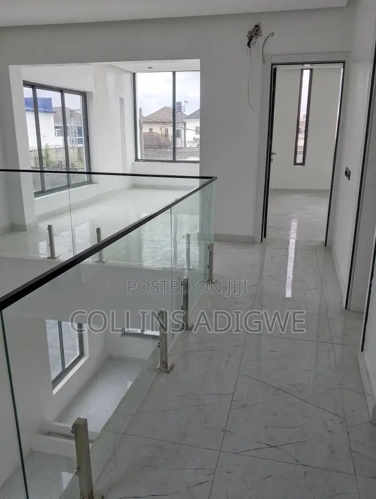 6bdrm Duplex in Lekki Please 1 Lagos for sale