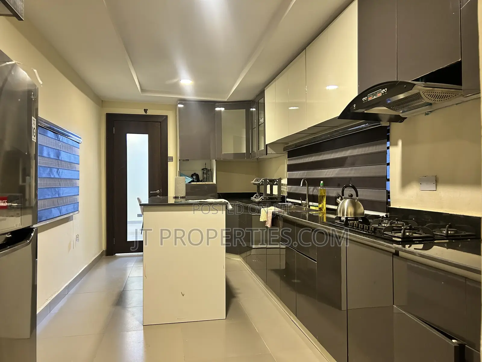 Newly Built and Furnished 3bedroom Apartment Wuye