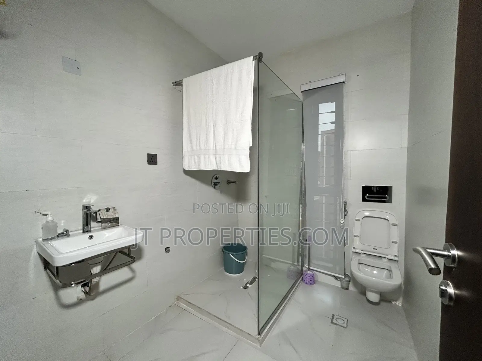 Newly Built and Furnished 3bedroom Apartment Wuye