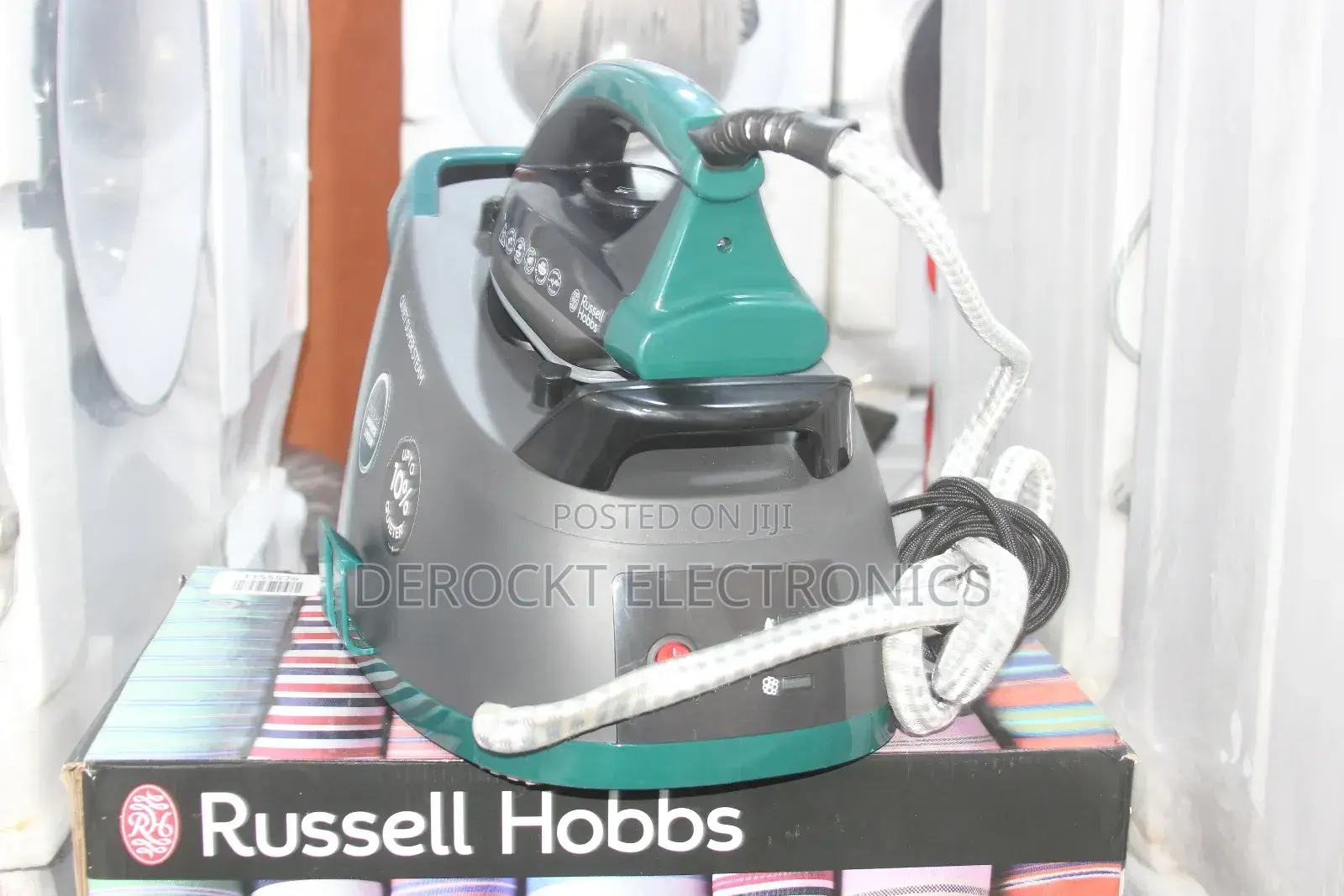 Russel Hobbs Colour Control Steam Generator Iron
