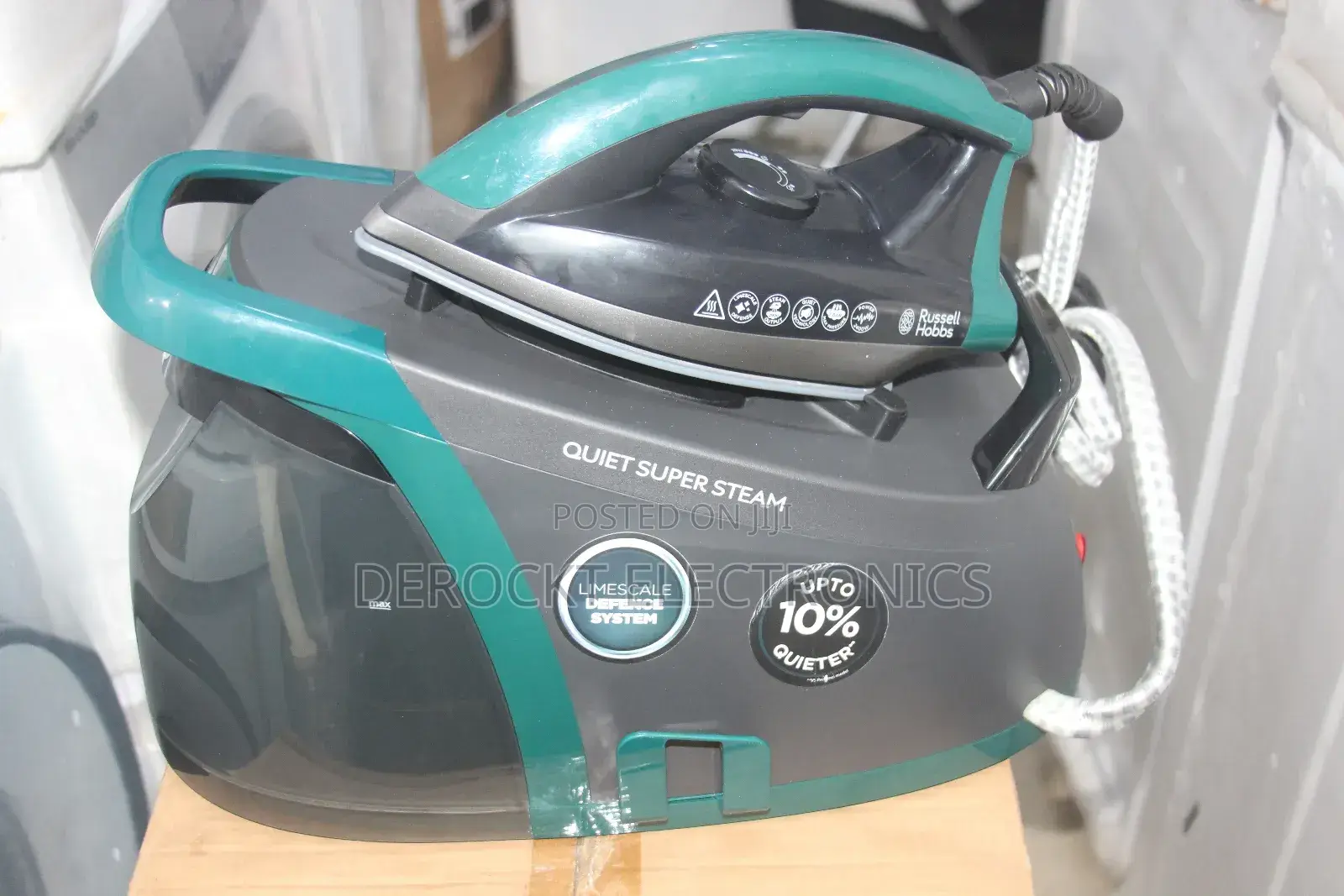Russel Hobbs Colour Control Steam Generator Iron