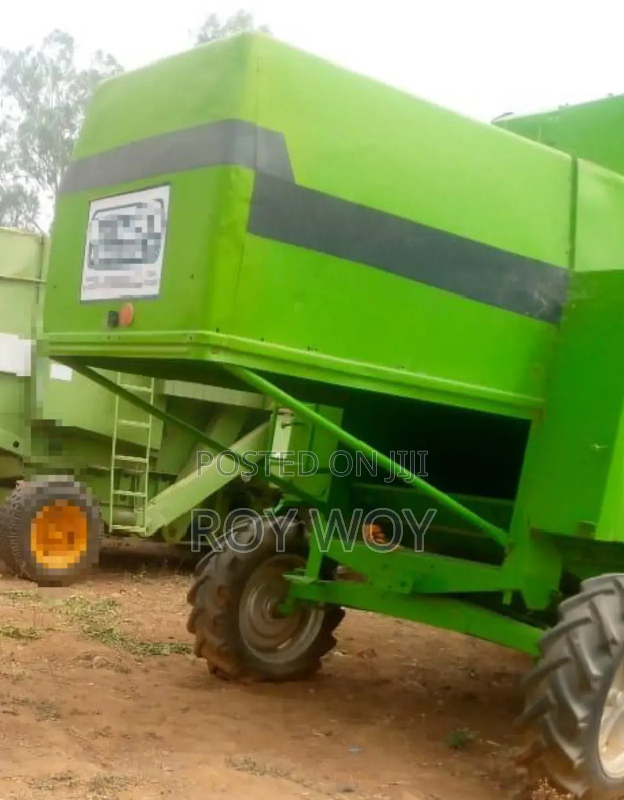 Combined Rice Harvester