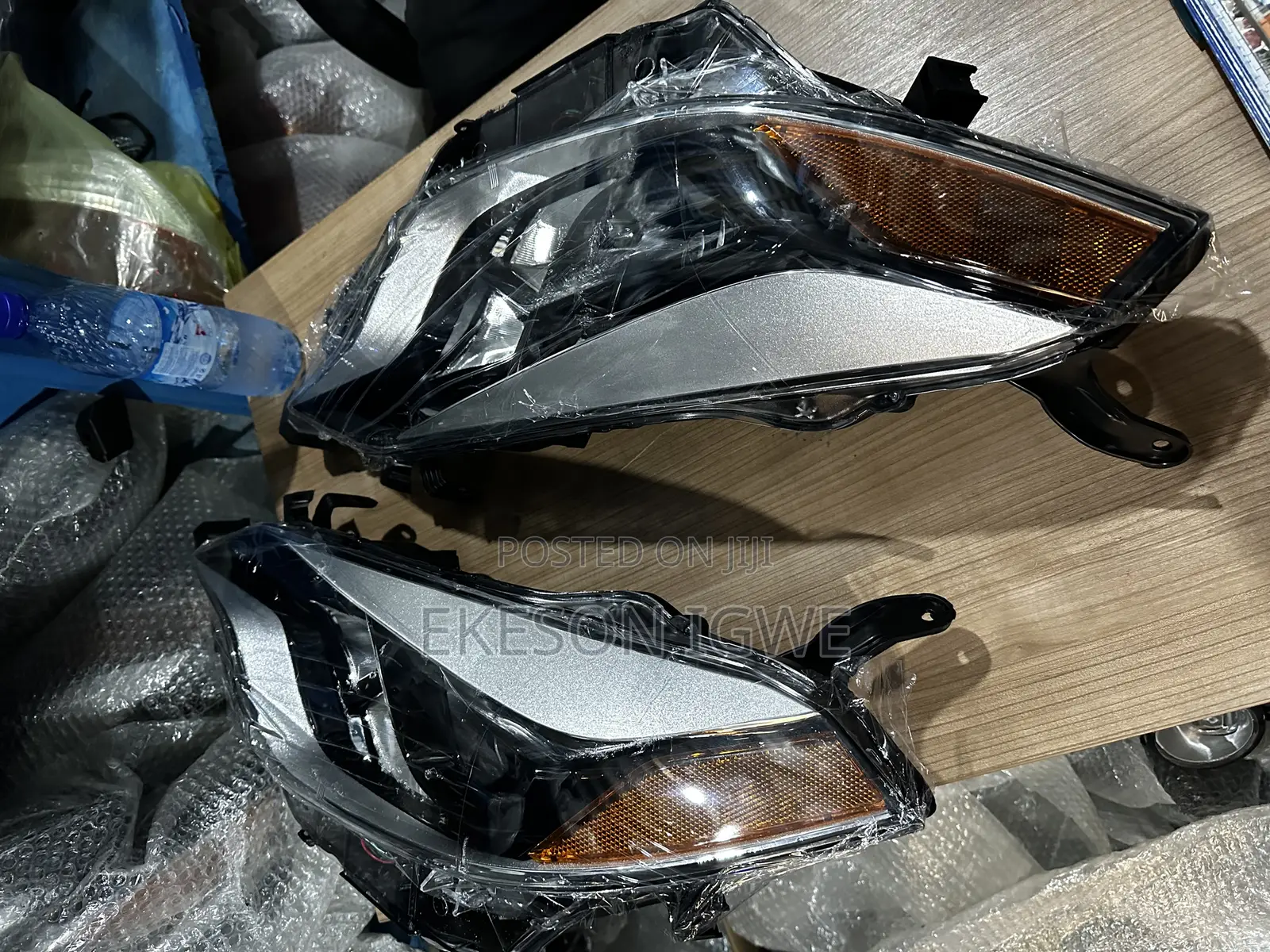 Headlight Toyota Corolla 2014